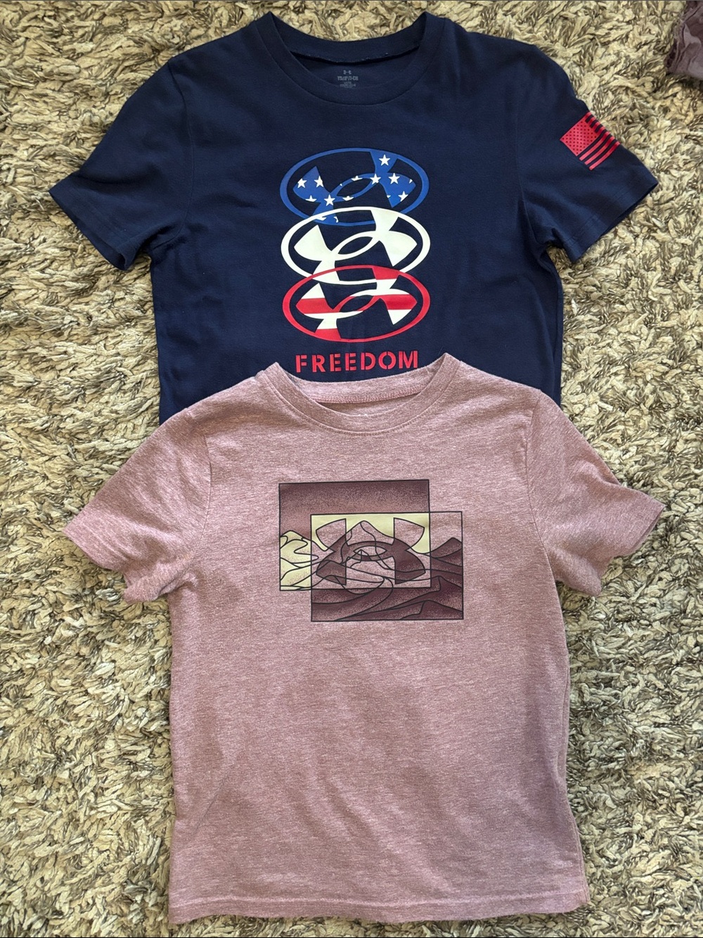 Under Armour Graphic Short Sleeve Tees Set-Youth Small. Great condition.